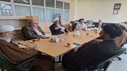 دیدار و گفتگوی رئیس پژوهشگاه قرآن و حدیث با پژوهشگران پژوهشکده تفسیر اهل بیت علیهم السلام