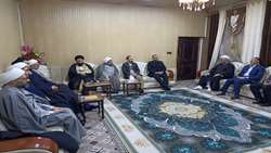 دیدار هیأت پژوهشگاه قرآن و حدیث با رئیس دیوان وقف شیعی در بصره